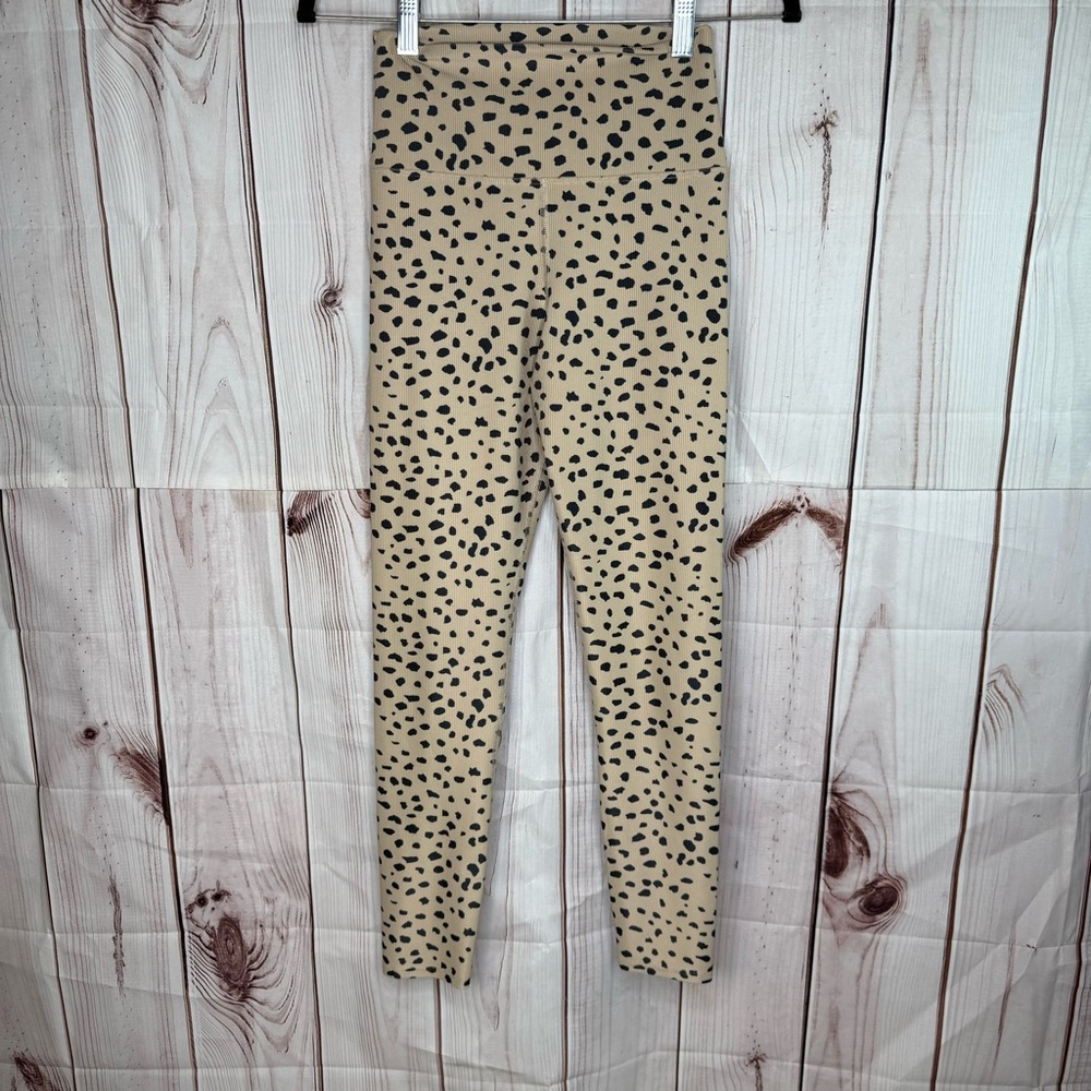 Beach Riot leggings - Picture 2 of 5